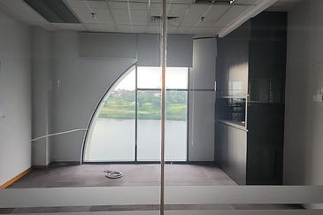 Sapura Mines - Contemporary Move-In Ready Office