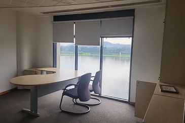 Sapura Mines - Contemporary Move-In Ready Office
