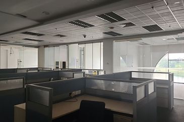 Sapura Mines - Contemporary Move-In Ready Office