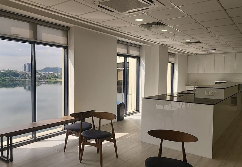 Sapura Mines - Stylish New Office Fully Fitted with Lake View 