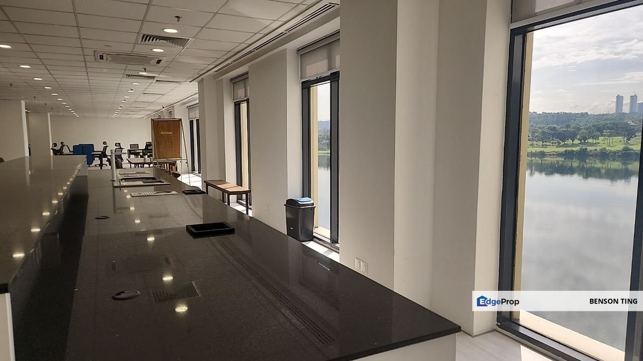 Sapura Mines - Stylish New Office Fully Fitted with Lake View , Selangor, Seri Kembangan