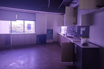 Sapura Mines - Contemporary Move-In Ready Office 