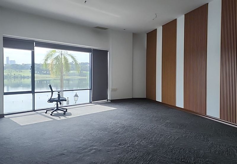 Sapura Mines - Clean and Modern Office Space with Lake View