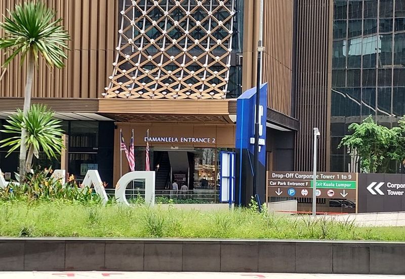 Dc Mall - Spacious Retail Space for Rent