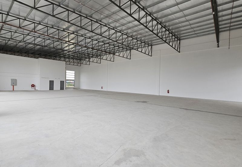 Kajang NEW FREEHOLD Cluster Factory For Sale!!