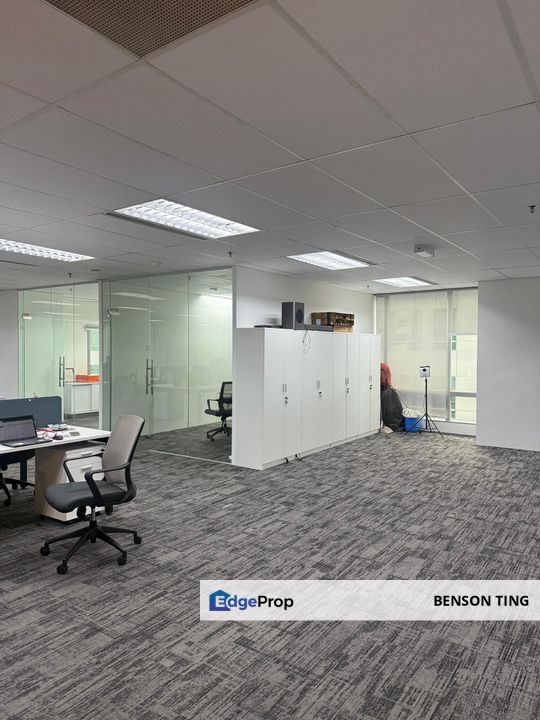 Uptown 1- Partially Fitted Unit,Free Shuttle Bus & Good Road Connectivity, Selangor, Petaling Jaya