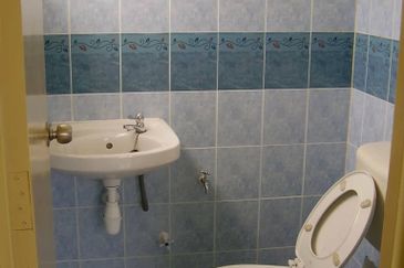 BANDAR UNI. TEKN. LAGENDA (SRI PALMA VILLA)