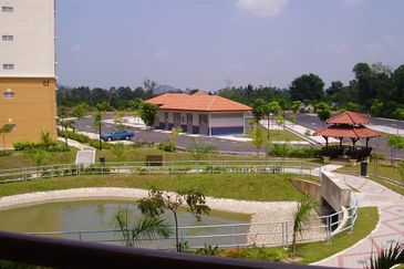 BANDAR UNI. TEKN. LAGENDA (SRI PALMA VILLA)