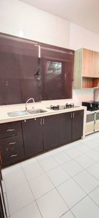 Spacious Rental Service Residence in Jalan Kemajuan Subang, Selangor, Subang Jaya