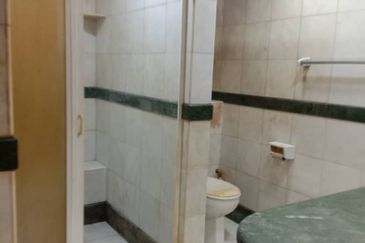 1.5-storey Terraced House For Sale