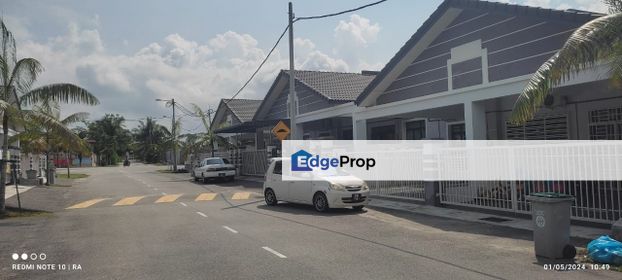 a single storey terrace house for sale in Taman Merlimau Emas, Merlimau, Melaka near Bandar Muar, Melaka, Merlimau