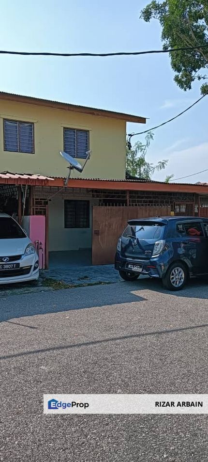 Townhouse (ground floor) for rent in Taman Bukit Katil Permai, Bukit Katil, Melaka, Bukit Katil