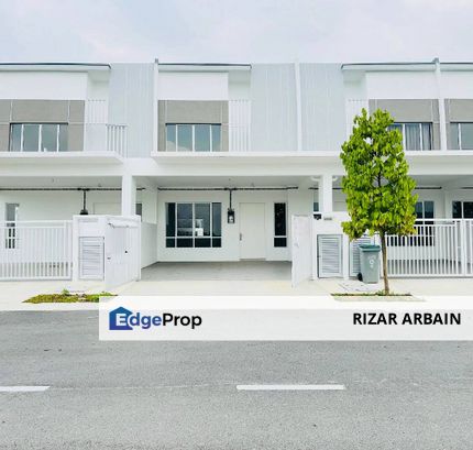 Double storey terrace house for sale in Bandar Sri Sendayan, Negeri Sembilan, Seremban