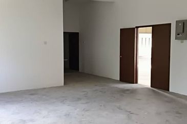 One and a half storey semi detached factory (ISDF 1.5) for sale in Masjid Tanah, Alor Gajah, Melaka