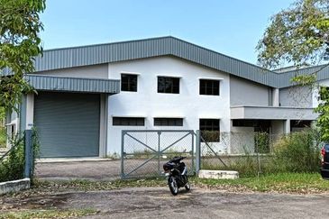 One and a half storey semi detached factory (ISDF 1.5) for sale in Masjid Tanah, Alor Gajah, Melaka