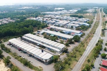 One and a half storey semi detached factory (ISDF 1.5) for sale in Masjid Tanah, Alor Gajah, Melaka