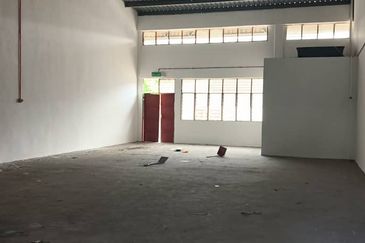 Single storey terrace factory for sale in Masjid Tanah, Alor Gajah
