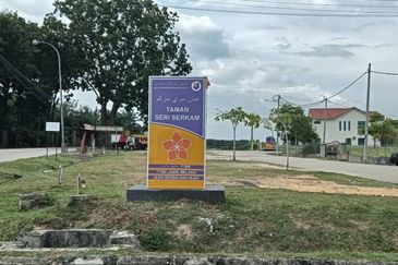 TAMAN SERI SERKAM