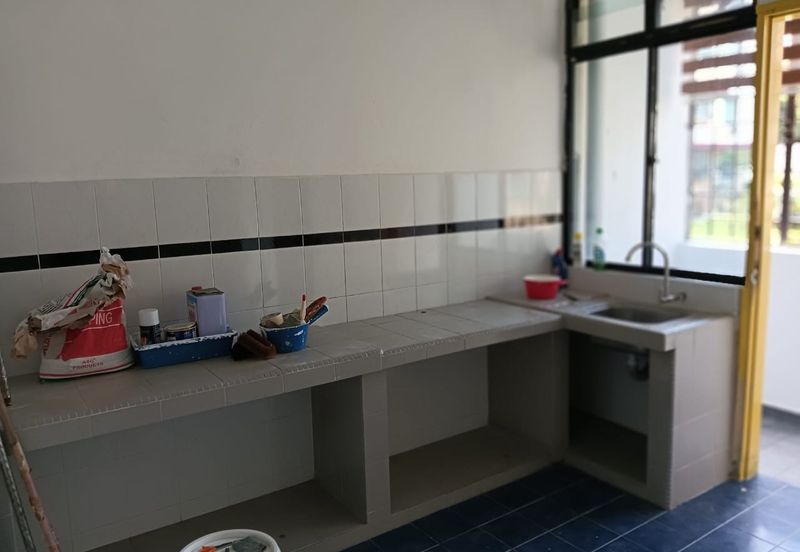 An apartment unit located on the ground floor at Pangsapuri Kesidang Seksyen 2, Melaka Tengah for rent