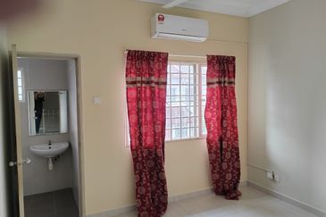 2-Storey House @ Section 10, Putra Permai ,Putra Heights for Sale