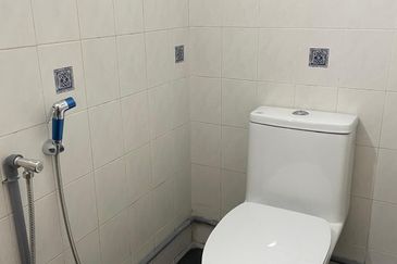 Subang Perdana Court 9 for rental