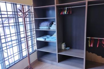 Jalan Putra Mahkota 7/3 I