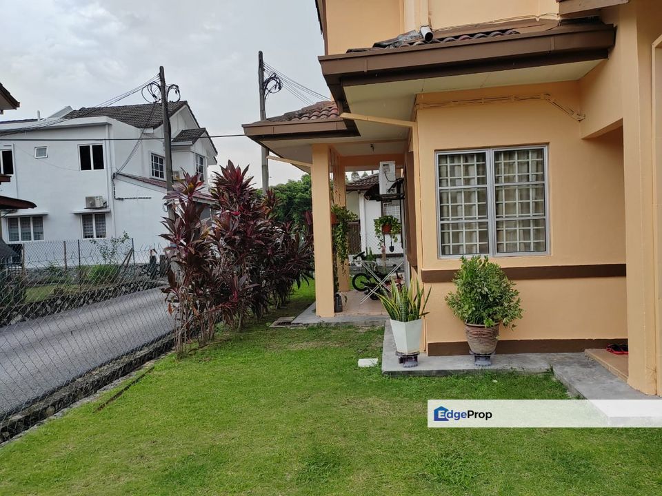 PUTRA BAHAGIA SEC 8 END LOT WITH LAND, Selangor, Putra Heights