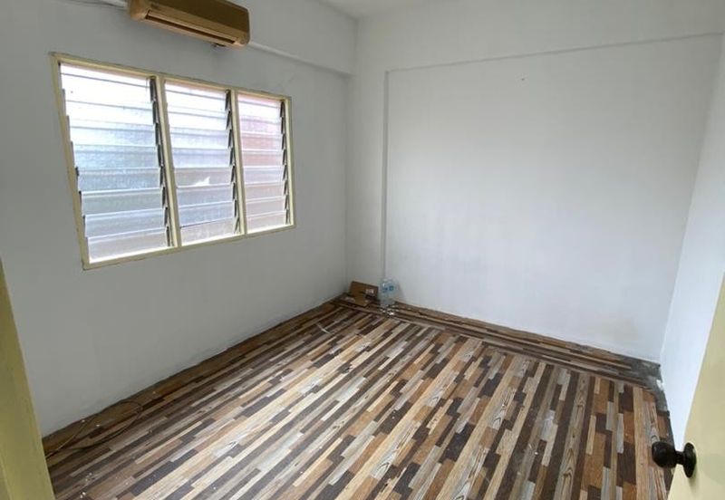 Flat Taman Bukit Mewah Fasa 6