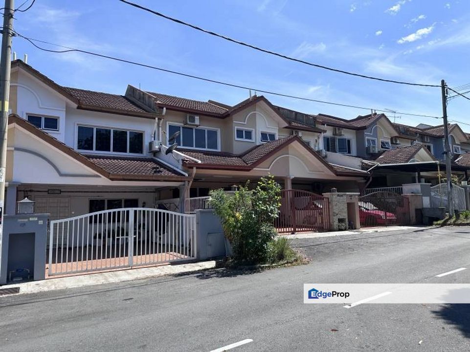 Bebaloi2!! Kajang Taman Pinggiran Saujana 2 Sty House 20x80 Renovated, Selangor, Kajang