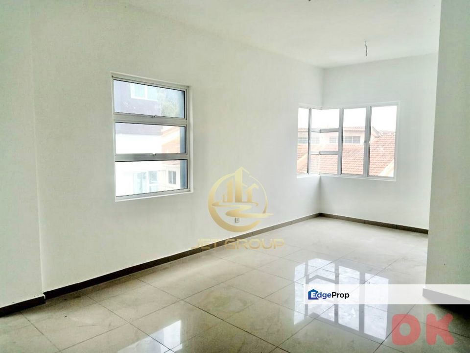 ((SOLD)) 3 Storey Semi D!! Hill Top Taman Pinggiran Mahkota Cheras 38x75, Selangor, Cheras South