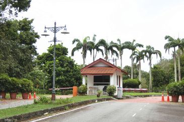 College Heights Garden Resort
