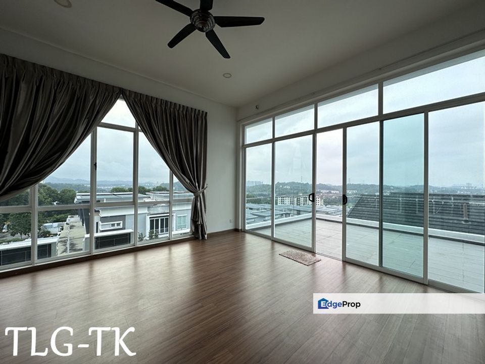 ((SOLD)) Hill Top Good Feng Sui!! 3 Storey Bungalow 55x75 Ridgeview Kajang, Selangor, Kajang