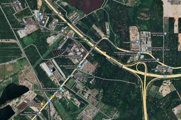 Industrial zoning Agriculture Land in Jalan Dengkil-Banting, Sepang