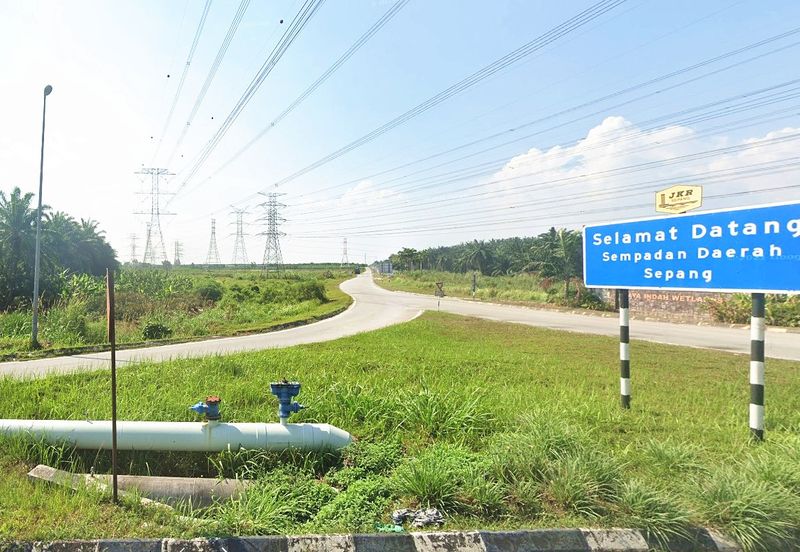 Industrial zoning Agriculture Land in Jalan Dengkil-Banting, Sepang