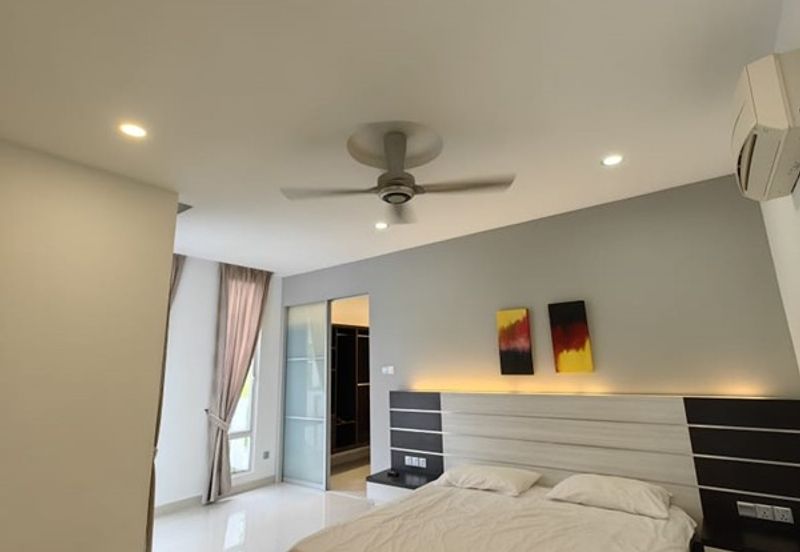 Full Reno Furnished!! 3 Storey Bungalow House USJ Avenue Swmming Pool
