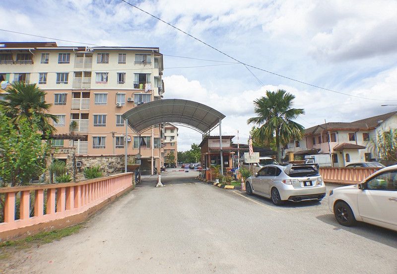 Laman Suria e-Resort Apartment