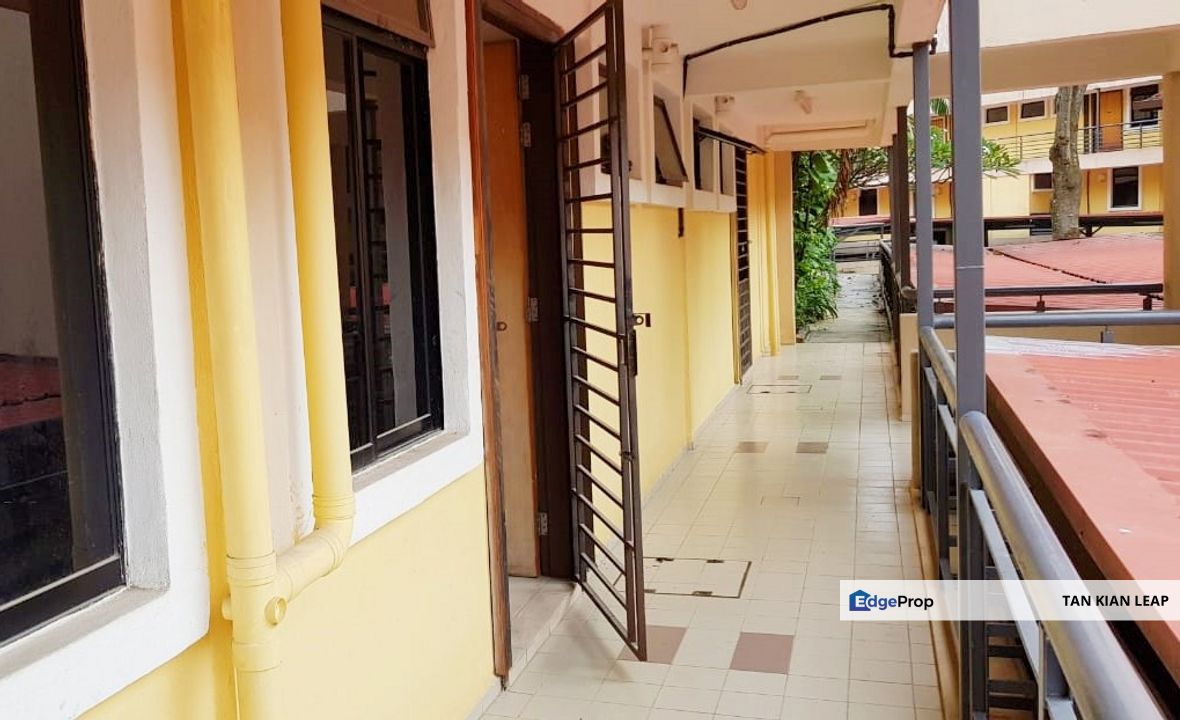 (((Sold))) Selling Below Market Price!! Cyberjaya Town Villa Cyberia Low Floor Townhouse In Good Condition Can markup Loan, Selangor, Cyberjaya