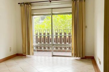 Perdana Exclusive Condominium