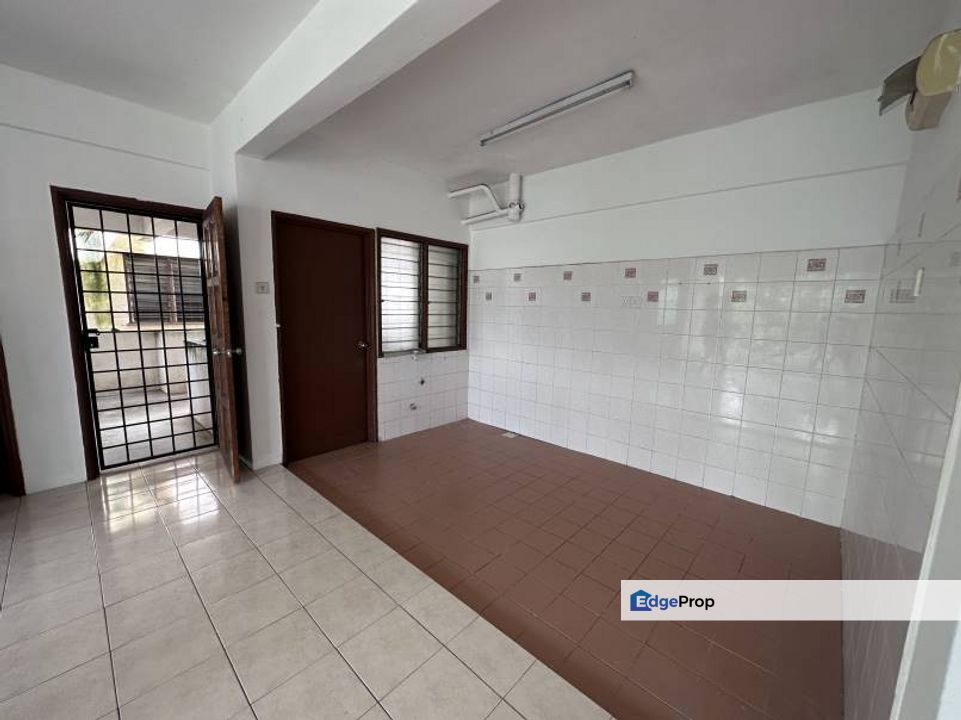 1k Booking + 100% LOAN!! Kajang Utama Seraya Apartment Corner Lot, Selangor, Kajang