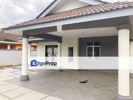 Renovated!! 1sty Storey 50*80 Bungalow Tmn Tasik Semenyih Nottingham, Selangor, Semenyih