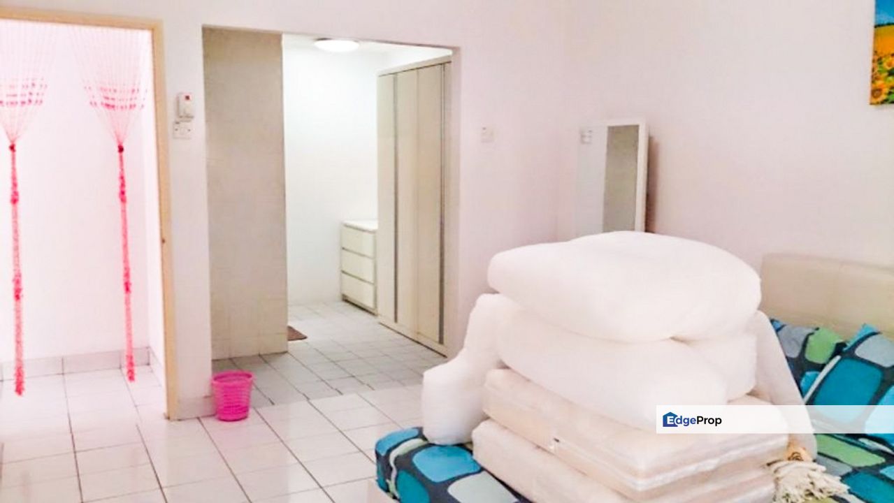 (((Sold))) Kajang Country Heights Renovated Townhouse Lppsa Full Loan Cheapest, Selangor, Kajang