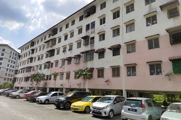 Pangsapuri Orkid, Bandar Mahkota Cheras