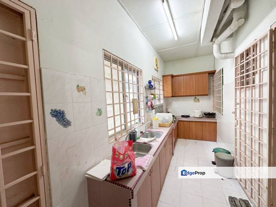 Tmn Pinggiran Putra 2sty House 18x60 Face Open Extend Reno Equine Park, Selangor, Seri Kembangan