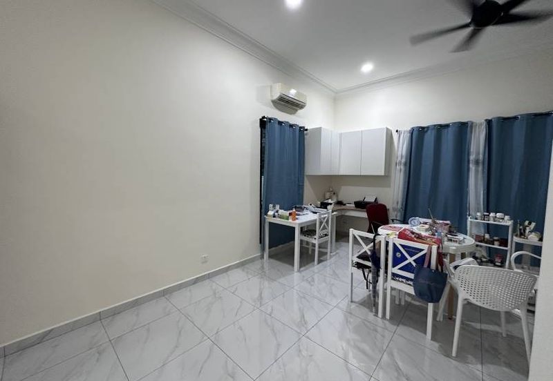 College Heights Garden Resort