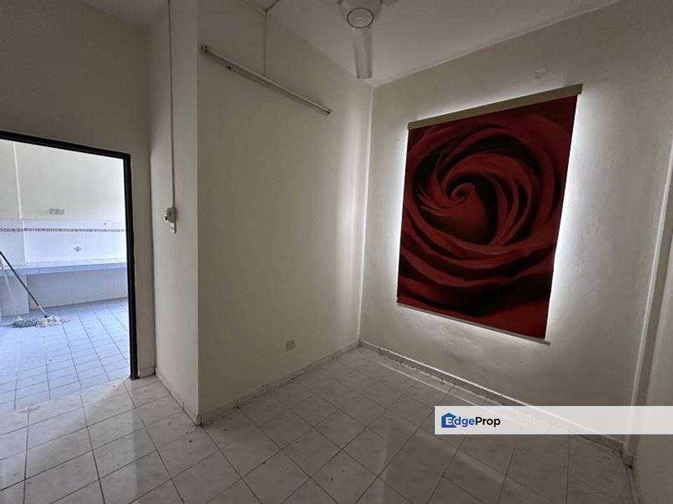 ((SOLD)) Nilai Tmn Desa Melati 2 Sty 24x75 House Near Inti College Gated Guarde, Negeri Sembilan, Seremban