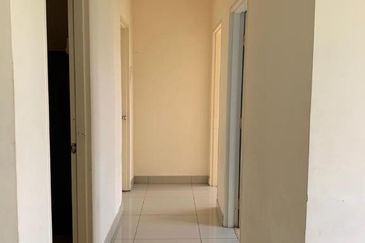 Putra Suria Residency Apartment