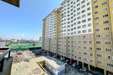 Putra Suria Residency Apartment