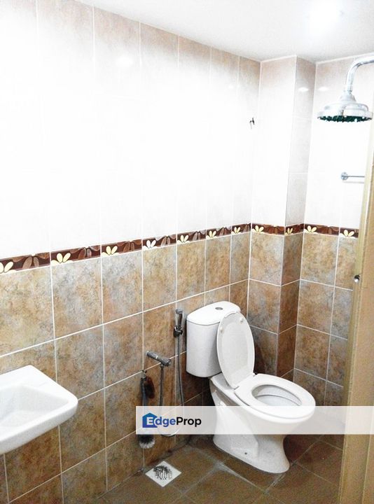 Corner Lot* Cheras Idaman 2sty House 20ft Extra Land Taman Rakan 40x70, Selangor, Kajang