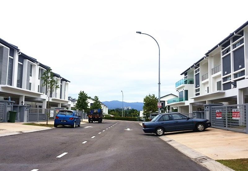 Fairfield Residences, Tropicana Heights