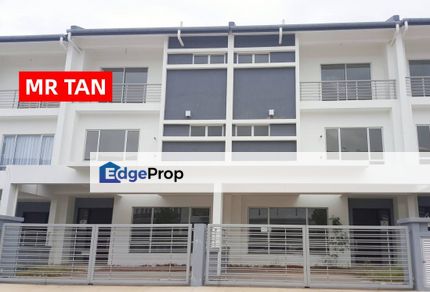 Brand New 3 Storey Superlink Fairfield Kajang Tropicana Height 24x70, Selangor, Kajang